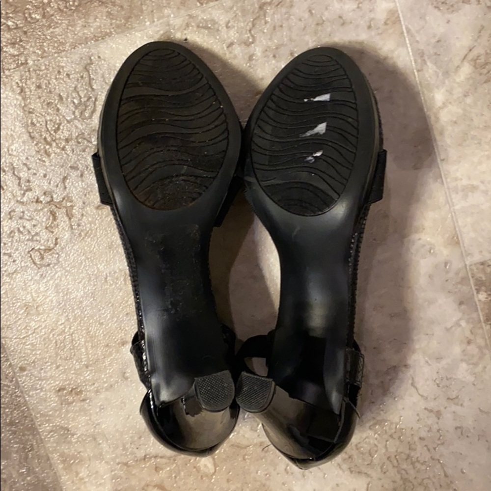 High heels - Picture 3 of 3
